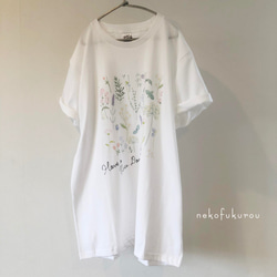 客製化植物印花寬鬆T卹 第4張的照片