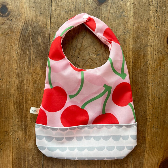 可添加嬰兒餐圍裙彩色圓圈印花粉紅色命名絲帶！ 第8張的照片