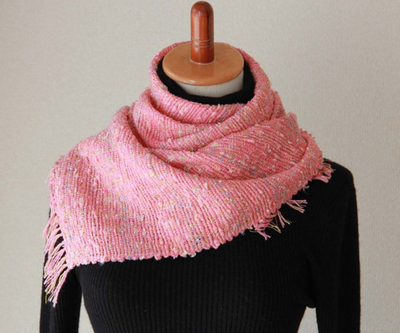 ふんわり優しいウール手織りマフラー　ピンク2　秋冬/プレゼント 1枚目の画像