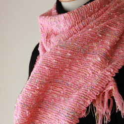 ふんわり優しいウール手織りマフラー　ピンク2　秋冬/プレゼント 2枚目の画像