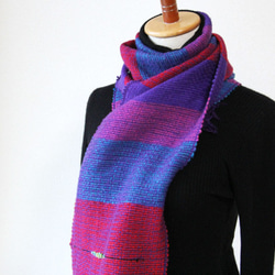 個性的で都会的なウール手織りマフラー　シアンパープル/プレゼント/秋冬カラー 4枚目の画像