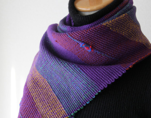 上品でおしゃれなウール手織りマフラー　スモーキーパープル/プレゼント/秋冬カラー 4枚目の画像