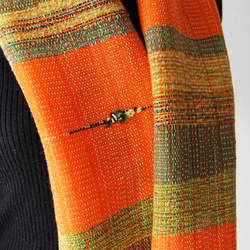 鮮やかで個性的な手織りマフラー　みかん 5枚目の画像