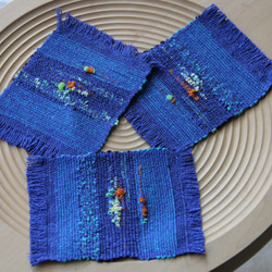 ちょっと個性的な手織りコースター3枚セット 青 3枚目の画像