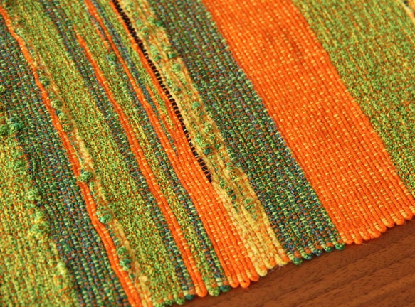 手織りウールちょこっとマット　オレンジ　敷物/飾り/インテリア 3枚目の画像