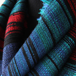 個性的でおしゃれな手織りスヌード 　レッドブルー/プレゼント/秋冬 4枚目の画像