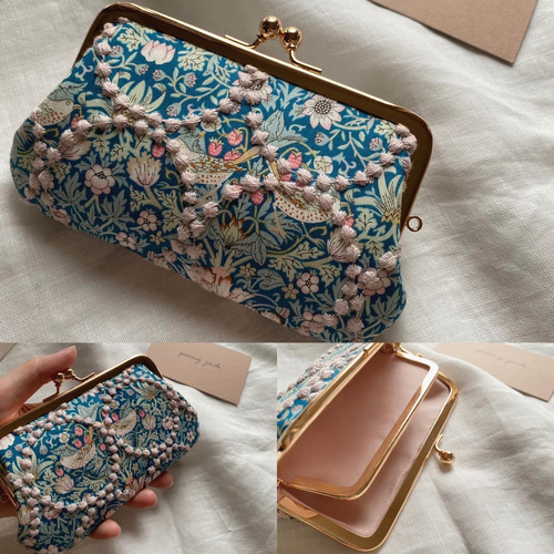 ラスト1点】仕切りがま口♩strawberry thiefにタンバリンの刺繍 