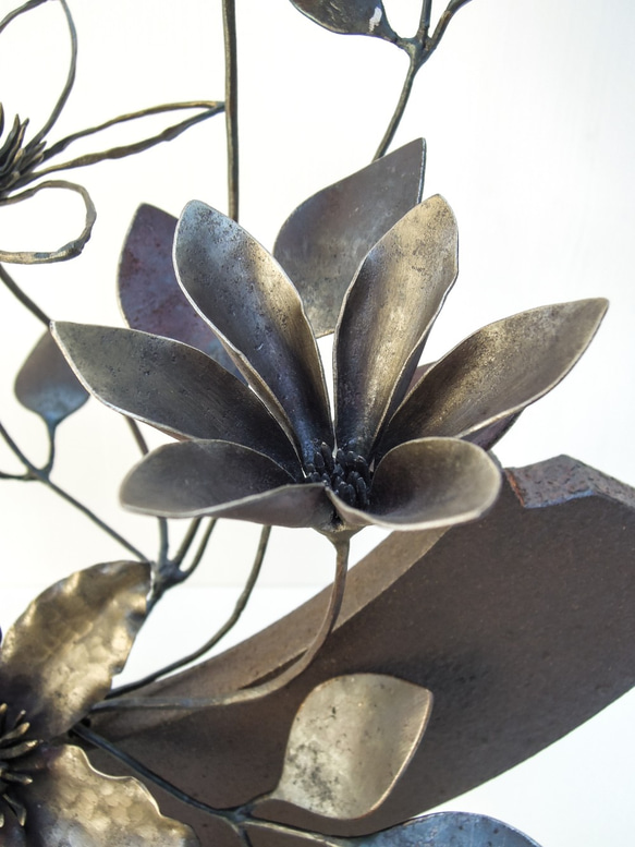 【鉄の植物　カセキの時間シリーズ】OKP-160　天の雫 ークレマチスー 4枚目の画像