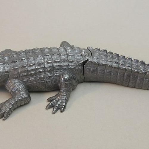 M*z様 クロコダイル（シャムワニ）ハギレ　美品　グレー　Lサイズ　現品限り レザークラフト・革販売のニシカワレザー