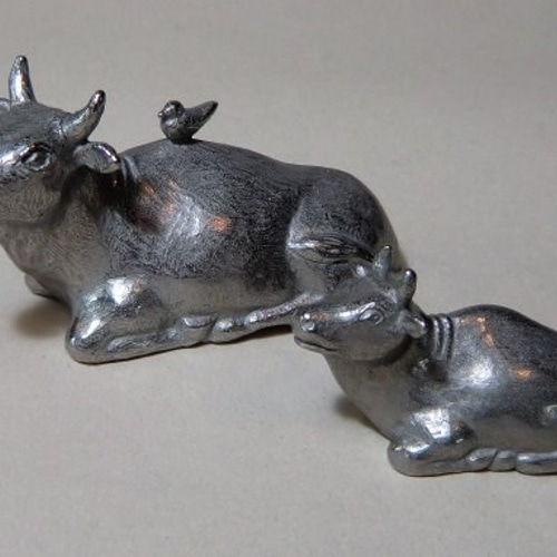 座る牛（大） 立体・オブジェ ムラナカヤスヒコ 通販 4235244｜Creema