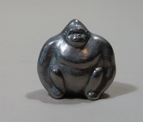 ゴリ君の文鎮（小） ゴリラ 立体・オブジェ ムラナカヤスヒコ 通販