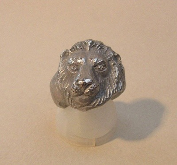 ライオンのリング 1枚目の画像