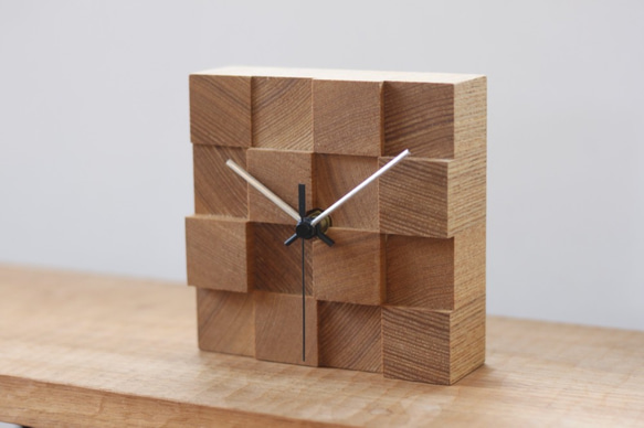 木の置時計　BLOCLOCK（ブロックロック） 2枚目の画像