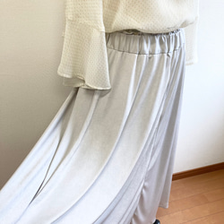 銷售價格★厚裙❤️光面緞4件長裙淺灰色（免費L〜LL）襯裡 第4張的照片