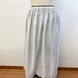 促銷價 簡約風格❤️ 條紋裁剪材質裙子 綠灰色（尺碼隨意 L 到 LL） 第1張的照片