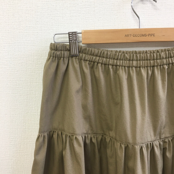 セール価格★大人可愛い❤️三段ティアードスカート 薄めカーキ（サイズフリー L〜 L L） 7枚目の画像
