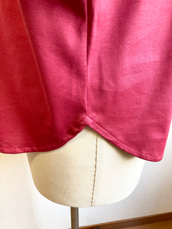 促銷價 ★ 鮮豔的維他命色❤️ 喇叭袖上衣 震撼粉色（尺碼免費 L ~ LL） 第7張的照片