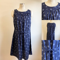 促銷價 ★ 可愛波點❤️ 縮褶無袖連身裙，海軍藍（尺寸隨意 L - LL） 第2張的照片