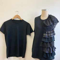 セール価格★リメイクTシャツ❤️ボーダー柄フリルのノースリーブTシャツ 黒（サイズ L） 2枚目の画像