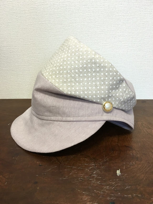 セール価格★水玉とベージュピンクの変形キャスケット帽子（Lサイズ　５９ｃｍ） 1枚目の画像