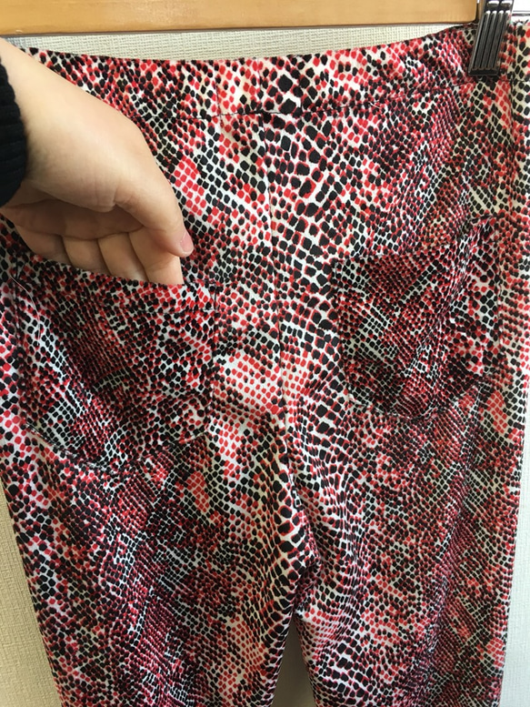 促銷價格★豹紋緊身褲❤️絲絨風格精緻減肥緊身褲紅色（M號） 第5張的照片