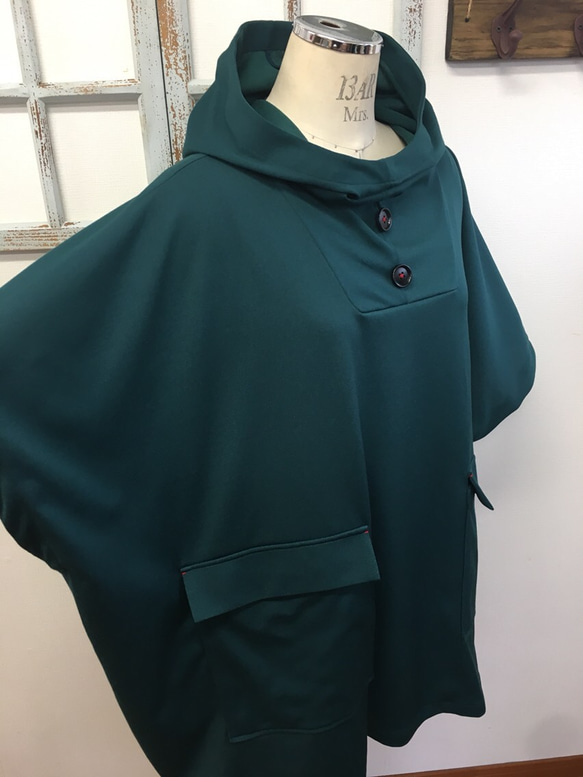 再次上架×6中性❤️戶外汗料雨披風格五季袖大衣（深綠色）性別免費男裝L，女裝LL 第2張的照片
