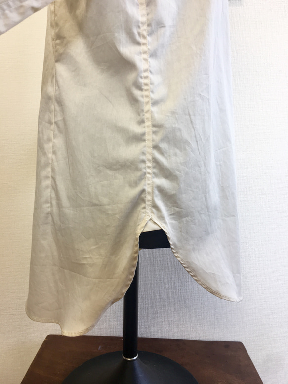 セール価格★男女兼用❤️コットン素材チェック柄ポケットのシャツ（生成り×白）メンズM～L、レディースL〜LL 4枚目の画像
