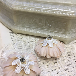 銷售價★花瓣棉珍珠耳環（米色粉色） 第4張的照片
