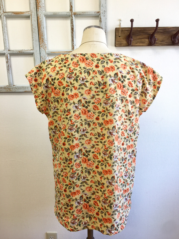 促銷價★鮮豔的橙色玫瑰花朵圖案正面聚攏束腰外衣（尺碼免費L~LL） 第5張的照片