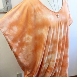 促銷價★手染色❤️鮮豔橙色垂墜變形T恤上衣（尺碼免L至LL） 第4張的照片