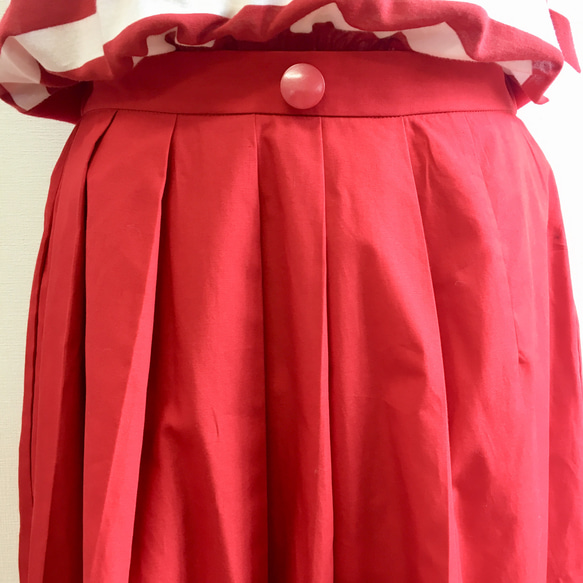 セール価格★鮮やかレッド❤️前プリーツのふんわりロングスカート 赤 （サイズフリー L〜 L L） 3枚目の画像