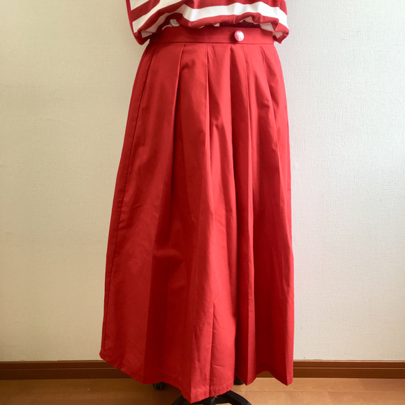 セール価格★鮮やかレッド❤️前プリーツのふんわりロングスカート 赤 （サイズフリー L〜 L L） 4枚目の画像