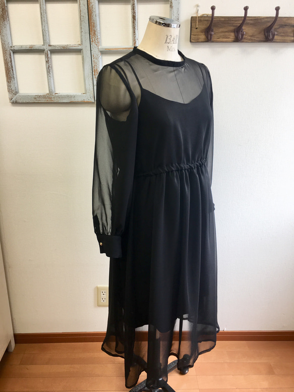 一種-️成人透明❤️透明雪紡面料長袖連衣裙黑色（無尺碼L〜LL）*無內穿 第5張的照片
