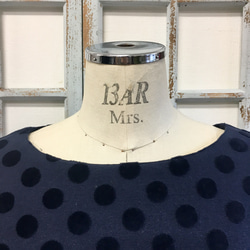 促銷價★波爾卡圓點我喜歡❤️絲絨材質圓點氣球袖剪裁和禮服連衣裙海軍藍（尺碼M~L） 第3張的照片