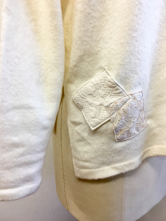 セール価格★オシャレリメイク❤︎モザイク柄のデザインニットセーター オフホワイト（サイズフリー M〜 L） 10枚目の画像