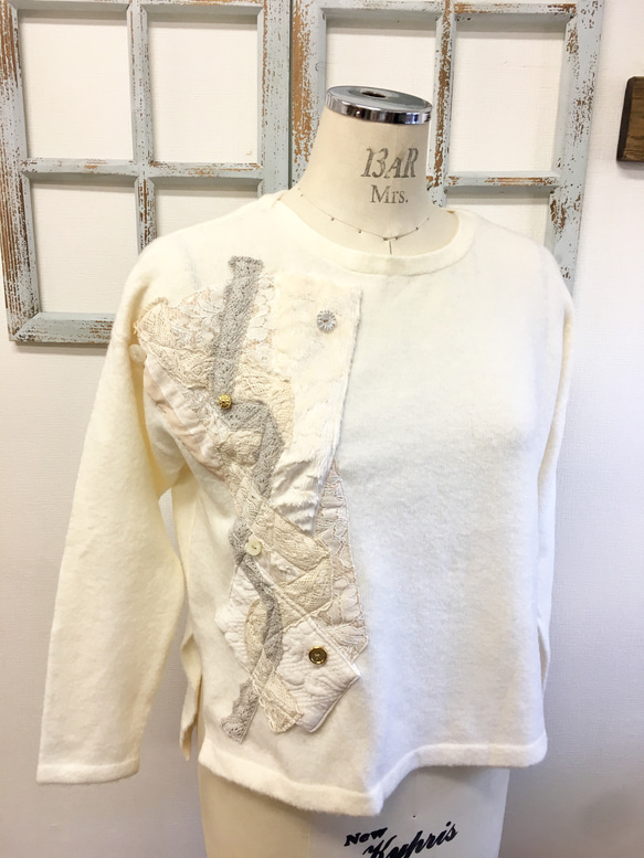 セール価格★オシャレリメイク❤︎モザイク柄のデザインニットセーター オフホワイト（サイズフリー M〜 L） 4枚目の画像