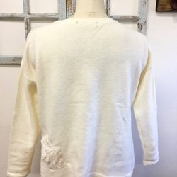 セール価格★オシャレリメイク❤︎モザイク柄のデザインニットセーター オフホワイト（サイズフリー M〜 L） 8枚目の画像
