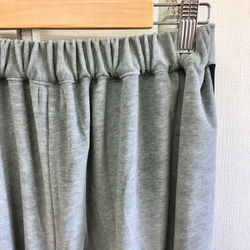 促銷價★柔軟絲絨❤️七分長款運動褲，絲絨材質灰色（M碼） 第9張的照片