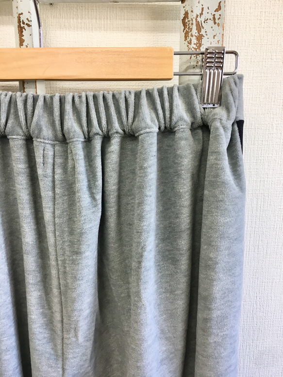 促銷價★柔軟絲絨❤️七分長款運動褲，絲絨材質灰色（M碼） 第9張的照片