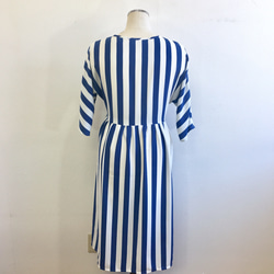銷售價格★清爽藍色❤️條紋羊絨連衣裙（M〜L） 第5張的照片