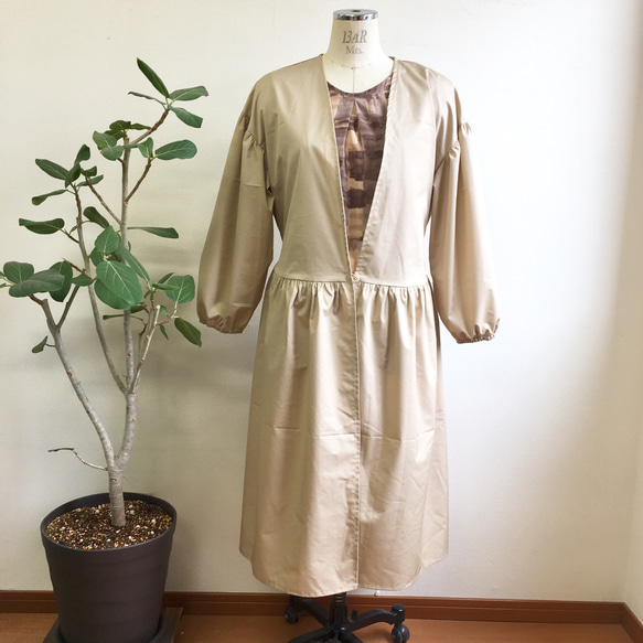 促銷價★ 大人可愛❤️ Cache-coeur 連衣裙米色（尺碼 L~LL） 第14張的照片