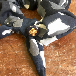 可愛的緞帶❤️圖案圍巾材料帶金色鈕扣的蝴蝶結Chou（海軍） 第5張的照片