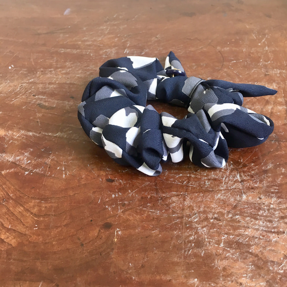 可愛的緞帶❤️圖案圍巾材料帶金色鈕扣的蝴蝶結Chou（海軍） 第7張的照片