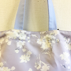 促銷價 ★ 獨一無二❗️ 可愛環保袋❤️ 花卉圖案切換布托特包 中號（紫色） 第4張的照片