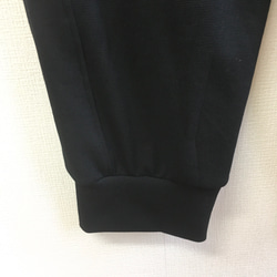 ★獨一無二的伸縮性❤️棉質彈力材料製成的羅紋褲黑色（M到L尺寸） 第8張的照片