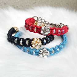 レザーleather犬の首輪★gold★椿【スワロクリスタル】 ホワイトカメリア[お好きな革色]★金色金具★ 1枚目の画像