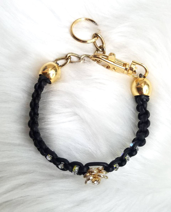 レザーleather犬の首輪★gold★椿【スワロクリスタル】 ホワイトカメリア[お好きな革色]★金色金具★ 7枚目の画像
