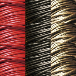 レザーleather犬の首輪★gold★椿【スワロクリスタル】 ホワイトカメリア[お好きな革色]★金色金具★ 6枚目の画像