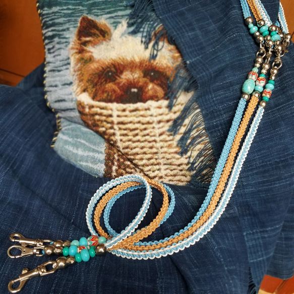 天然石♪犬用ターコイズ 革編みリード[ブルー革・フラット編み]1点物　ボヘミアン アーリーアメリカン 小型犬10kgまで 6枚目の画像