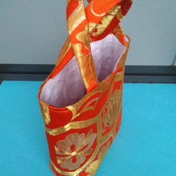 金襴緞子の帯リメイクミニトートバッグ、結婚式、フォーマルな装い、プレゼントに、絹工房笑夢「ひろピー母」の作品 3枚目の画像